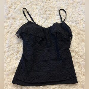 Woman’s Croft And Barrow Bathing Suit Top Size 14